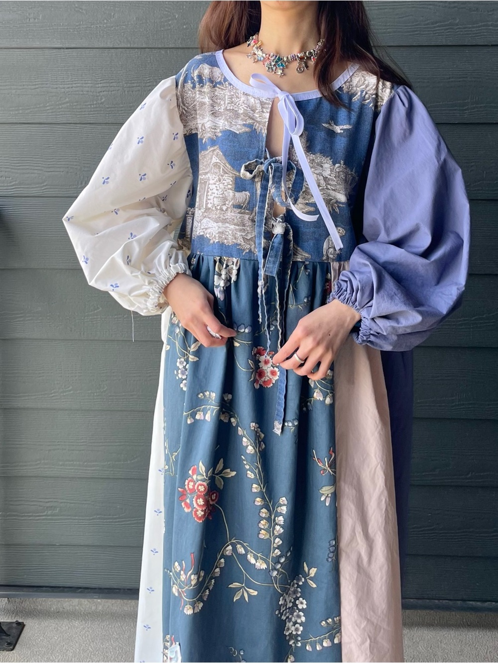 Le Telerie Toscane | Handmade Elegant Pastel Pastoral Toile Dress SKU 07213 - Picture 4 of 16